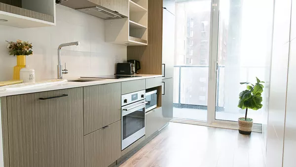 Coliving in Yonge-Bay Corridor - Downtown TO, Toronto