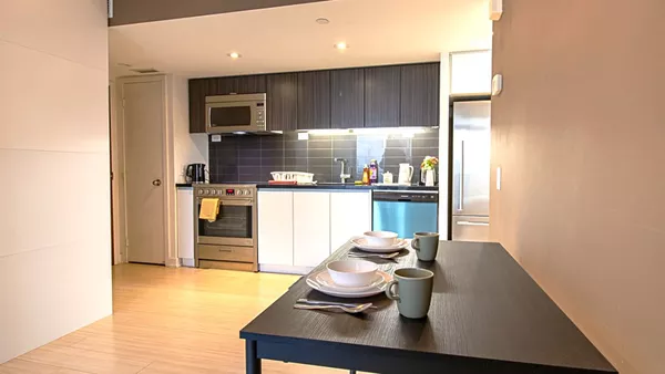 Coliving in Entertainment District - Downtown TO, Toronto