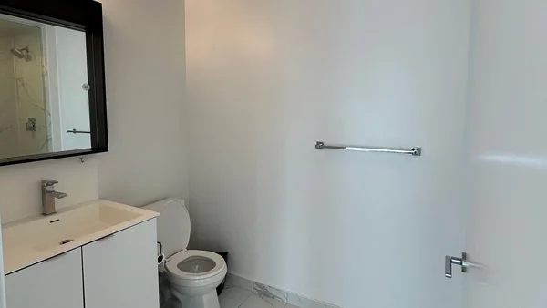 Coliving in Mississauga - Mississauga, Toronto