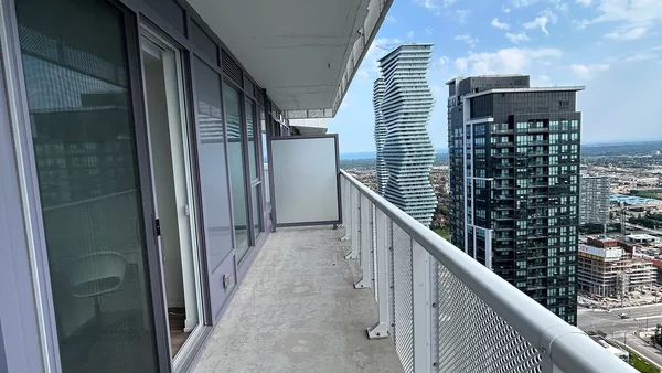 Coliving in Mississauga - Mississauga, Toronto