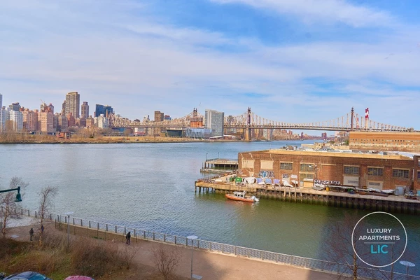 2 bedrooms apartment for rent in LIC - Queens, New York