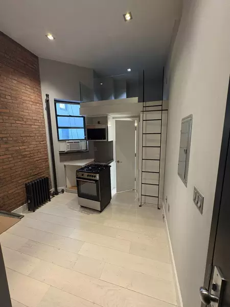 Studio Apartment for rent in Midtown West - Manhattan, New York