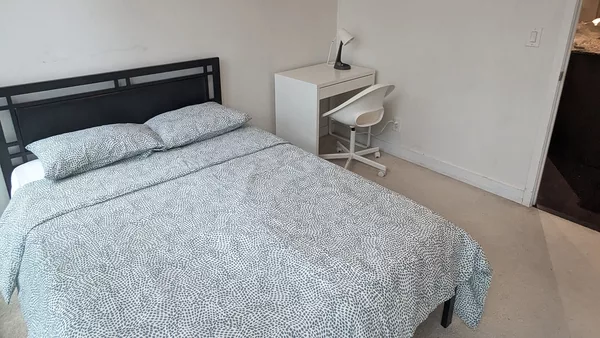 Coliving in Financial District TO - Downtown TO, Toronto