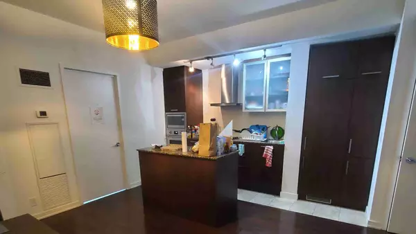 Coliving in Financial District TO - Downtown TO, Toronto