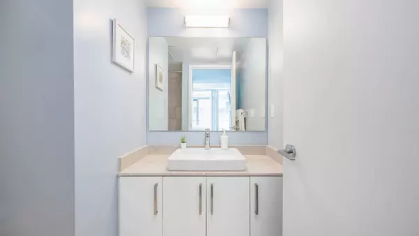 Coliving in Financial District TO - Downtown TO, Toronto