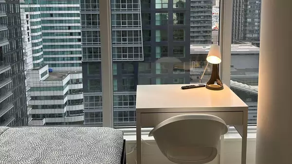 Coliving in Entertainment District - Downtown TO, Toronto