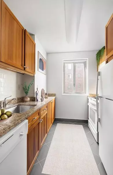 3 bedrooms apartment for rent in East Village - Manhattan, New York