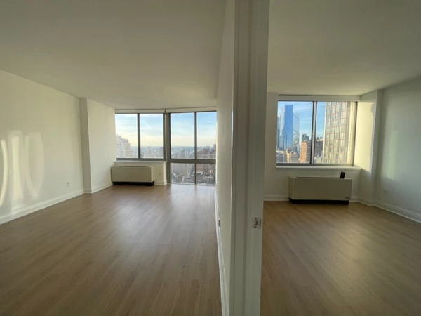 3 bedrooms apartment for rent in Midtown West - Manhattan, New York