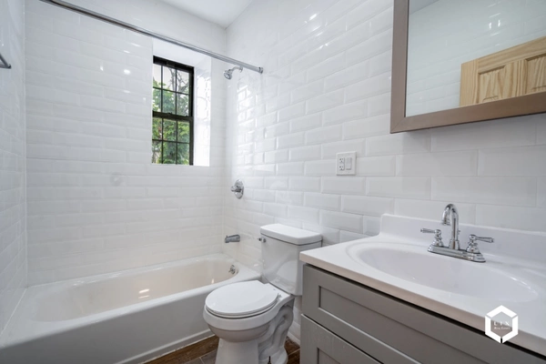 3 bedrooms apartment for rent in East New York - Brooklyn, New York