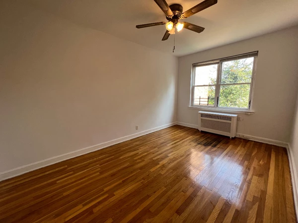 2 bedrooms apartment for rent in Sunnyside - Queens, New York