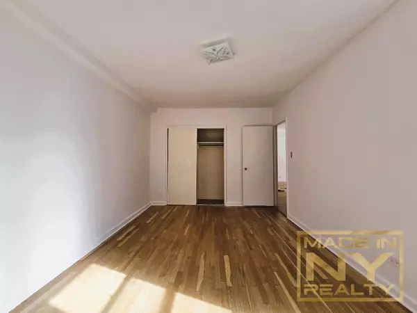2 bedrooms apartment for rent in Rego Park - Queens, New York