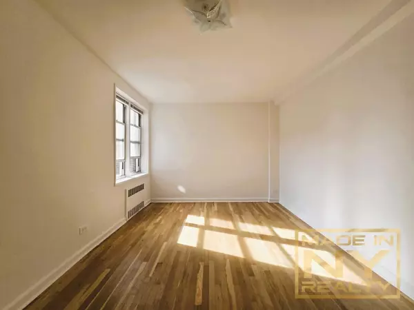 2 bedrooms apartment for rent in Rego Park - Queens, New York