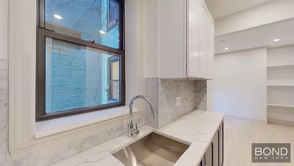 4 bedrooms apartment for rent in Greenpoint - Brooklyn, New York