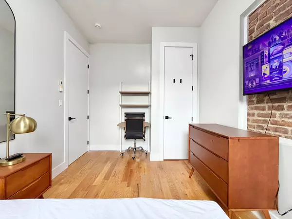 Coliving in Astoria - Queens, New York