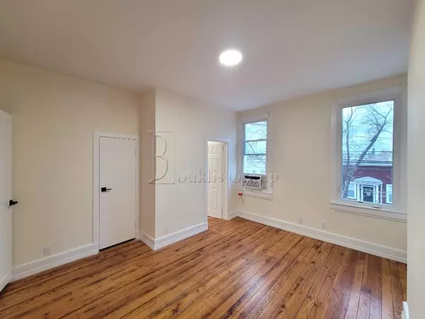 2 bedrooms apartment for rent in Astoria - Queens, New York