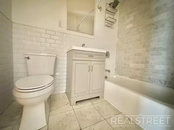 4 bedrooms apartment for rent in Flatbush Ditmas Park - Brooklyn, New York