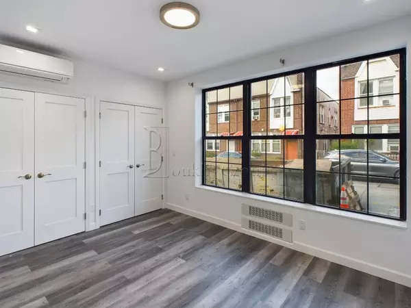 2 bedrooms apartment for rent in Astoria - Queens, New York