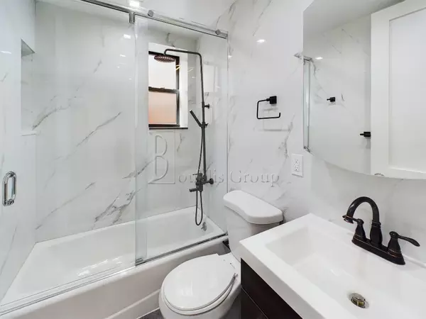 2 bedrooms apartment for rent in Astoria - Queens, New York