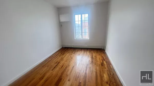 3 bedrooms apartment for rent in East New York - Brooklyn, New York