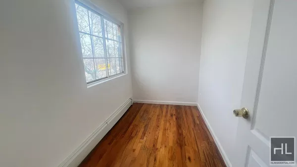 3 bedrooms apartment for rent in East New York - Brooklyn, New York