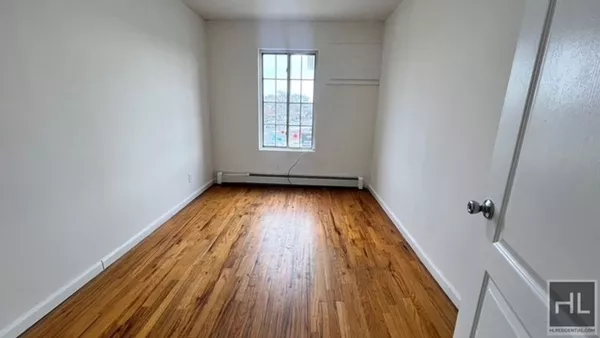 3 bedrooms apartment for rent in East New York - Brooklyn, New York