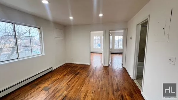 3 bedrooms apartment for rent in East New York - Brooklyn, New York
