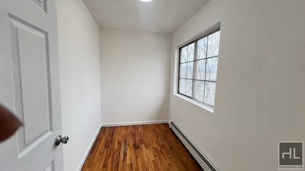 3 bedrooms apartment for rent in East New York - Brooklyn, New York