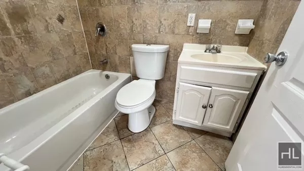 3 bedrooms apartment for rent in East New York - Brooklyn, New York