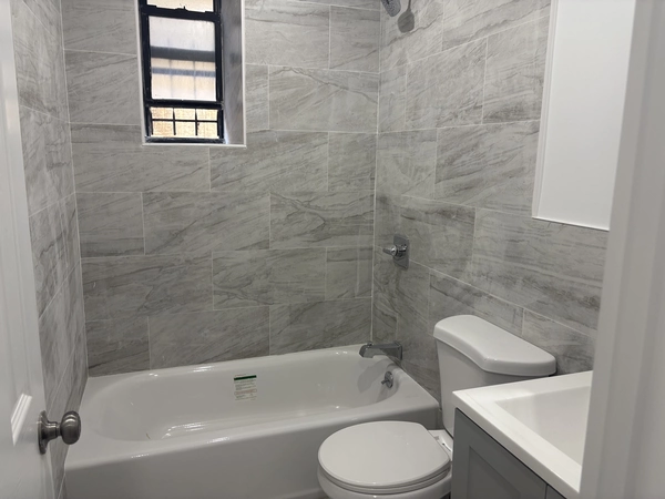 3 bedrooms apartment for rent in Washington Heights - Manhattan, New York