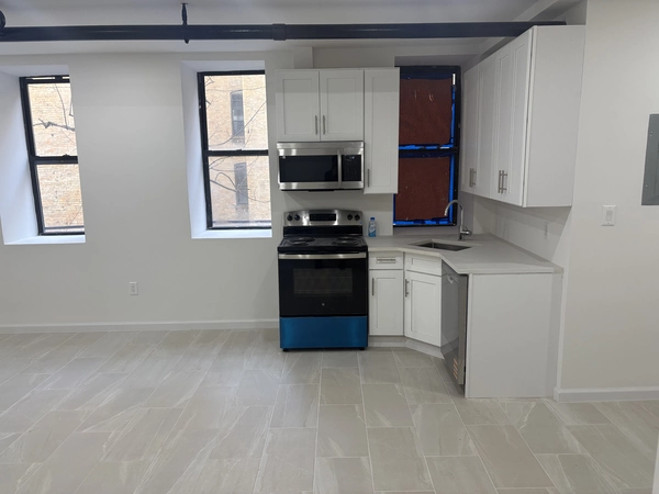 3 bedrooms apartment for rent in Washington Heights - Manhattan, New York