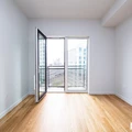 Room for rent in LIC #1