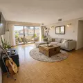 Room for rent in Hollywood Hills #8