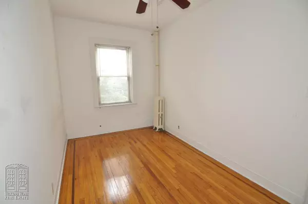 2 bedrooms apartment for rent in Sunnyside - Queens, New York