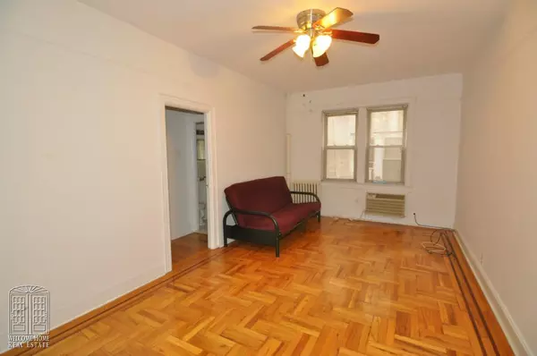 2 bedrooms apartment for rent in Sunnyside - Queens, New York