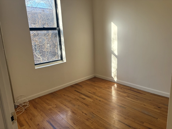 3 bedrooms apartment for rent in Washington Heights - Manhattan, New York