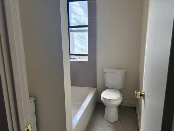 3 bedrooms apartment for rent in Washington Heights - Manhattan, New York