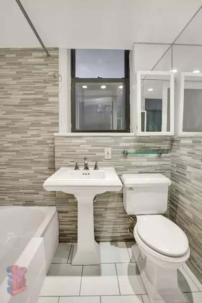 5 bedrooms apartment for rent in Upper East Side - Manhattan, New York