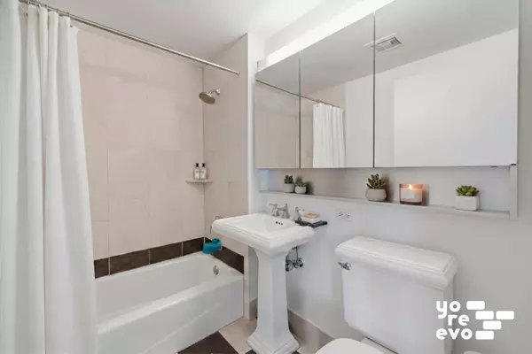 4 bedrooms apartment for rent in Battery Park - Manhattan, New York