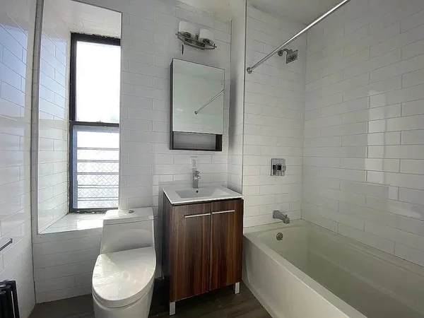 3 bedrooms apartment for rent in Washington Heights - Manhattan, New York