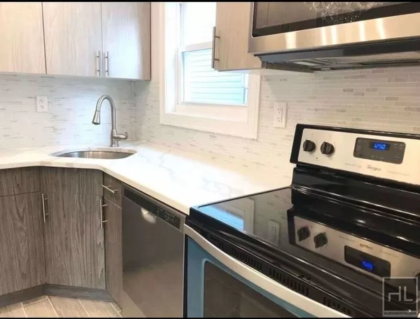 3 bedrooms apartment for rent in The Rockaways - Queens, New York