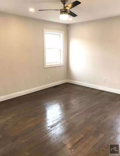 3 bedrooms apartment for rent in The Rockaways - Queens, New York