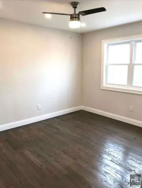 3 bedrooms apartment for rent in The Rockaways - Queens, New York