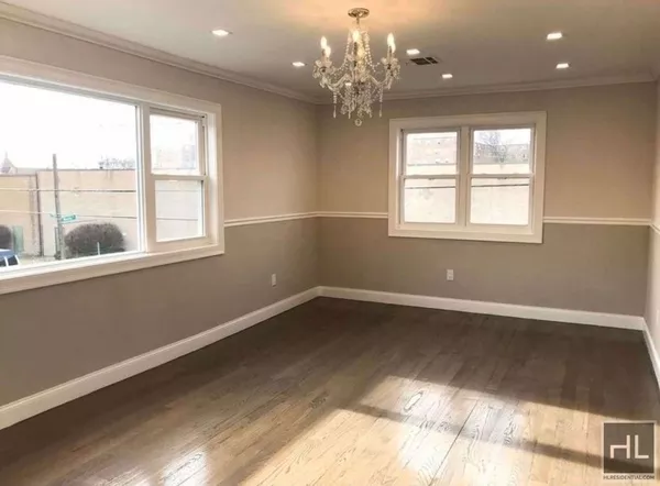 3 bedrooms apartment for rent in The Rockaways - Queens, New York