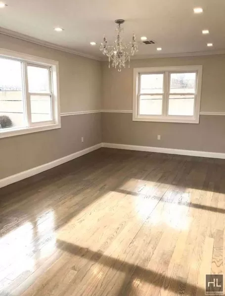 3 bedrooms apartment for rent in The Rockaways - Queens, New York