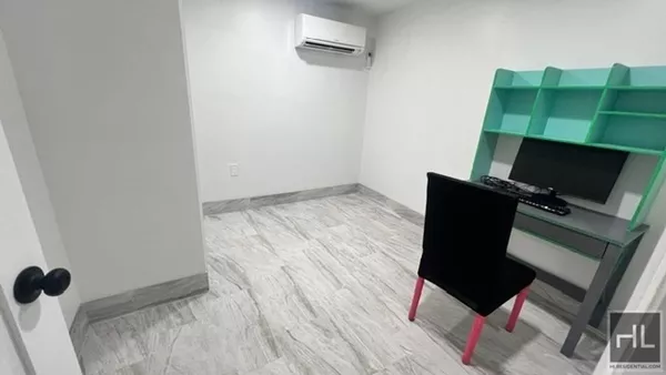 3 bedrooms apartment for rent in East New York - Brooklyn, New York