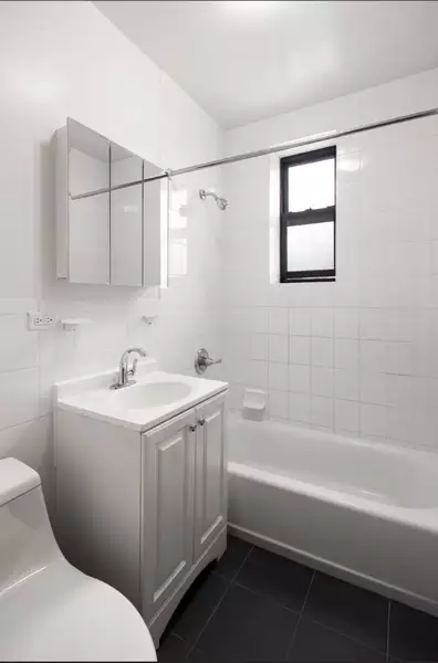 2 bedrooms apartment for rent in Sunnyside - Queens, New York