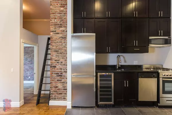 5 bedrooms apartment for rent in West Village - Manhattan, New York