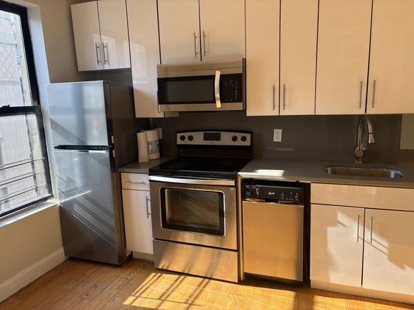 3 bedrooms apartment for rent in Washington Heights - Manhattan, New York