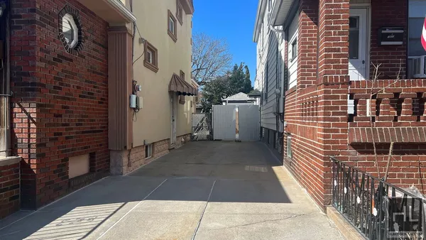 2 bedrooms apartment for rent in Flatlands - Brooklyn, New York