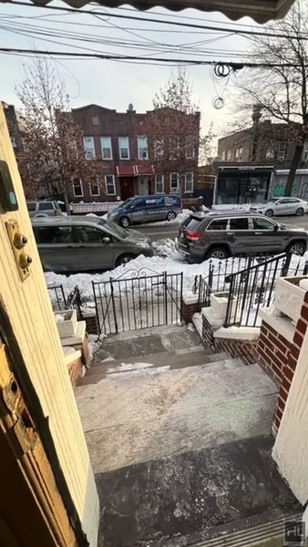 3 bedrooms apartment for rent in East Flatbush - Brooklyn, New York